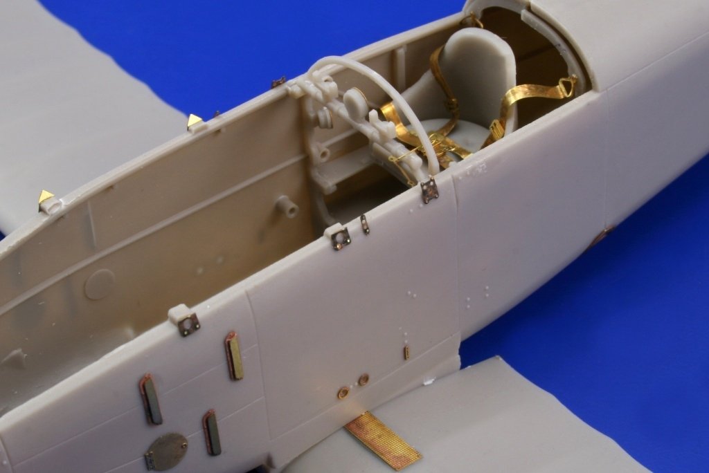 Eduard 32583 Albatros D.III RODEN 1/32 – image 3