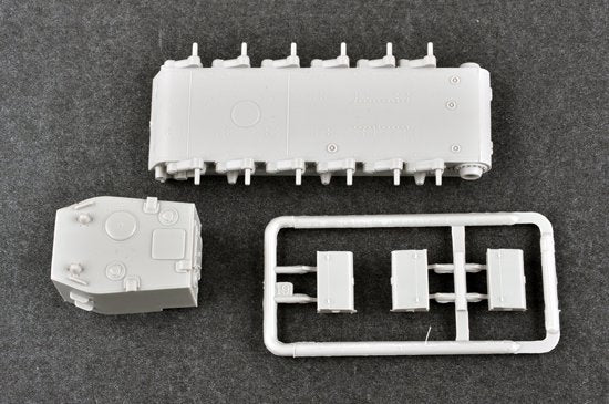 Trumpeter 07162 Russian KV-2 with 107mm zis-6 1/72 – image 4