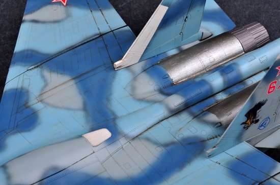 Trumpeter 01667 Russian Su-33 Flanker D – imagen 8