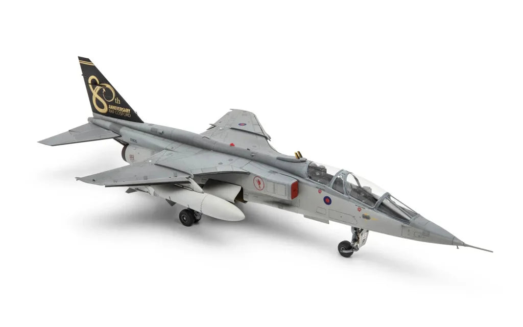 Airfix 11011 SEPECAT Jaguar T.2 &amp;amp; T.4 - 1/48 – obrázek 5