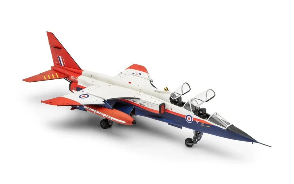 Airfix 11011 SEPECAT Jaguar T.2 &amp;amp; T.4 - 1/48 – obrázek 6