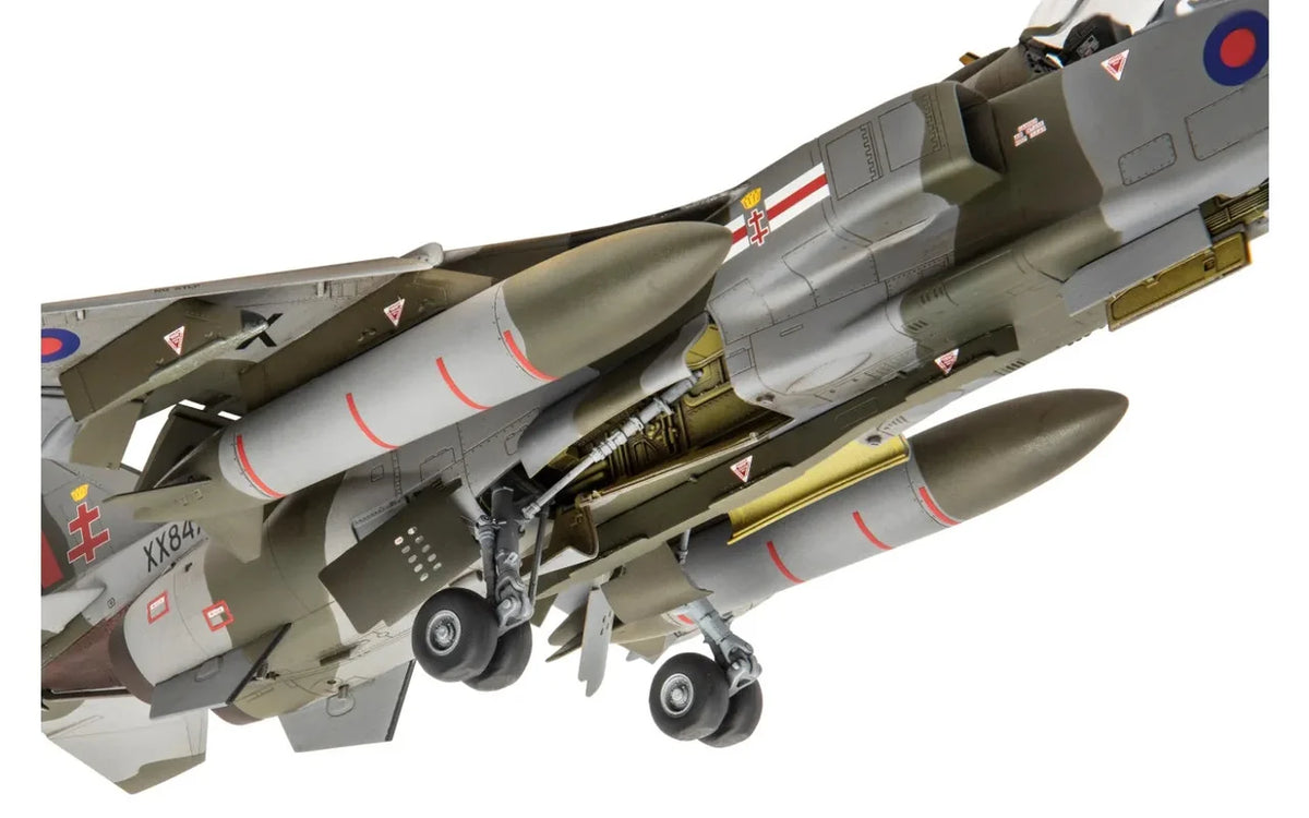 Airfix 11011 SEPECAT Jaguar T.2 &amp;amp; T.4 - 1/48 – obrázek 8