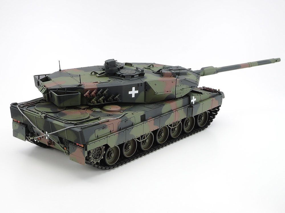 Tamiya 25207 Leopard 2A6 Tank &amp;quot;Ukraine&amp;quot; 1/35 – image 3