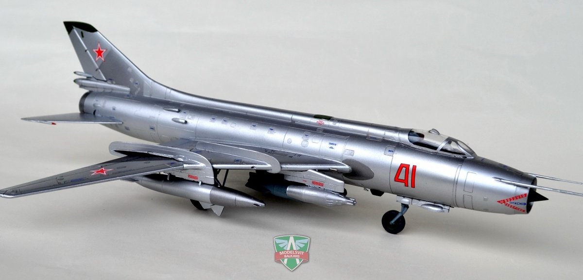 Modelsvit 72011 Sukhoi Su-17M Multirole fighter 1/72 – image 2