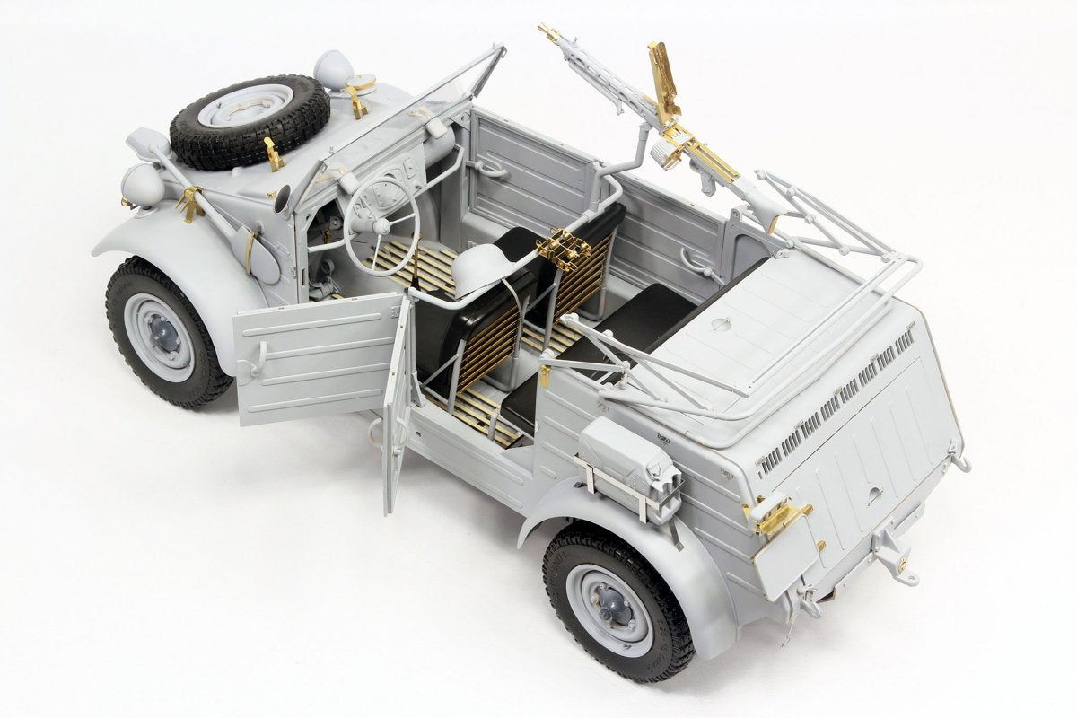 Revell 03500 Kübelwagen Typ 82 Platinum Edition 1/9 – zdjęcie 3