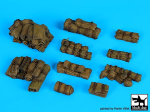 Black Dog T35142 Tentage+bedrols N 1/35 – image 5