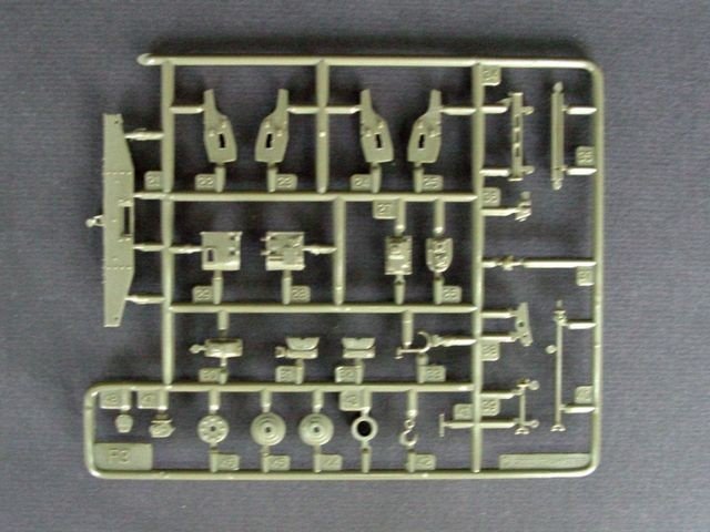 Trumpeter 00205 HQ-2 Missile With Loading Cabin 1/35 – image 13