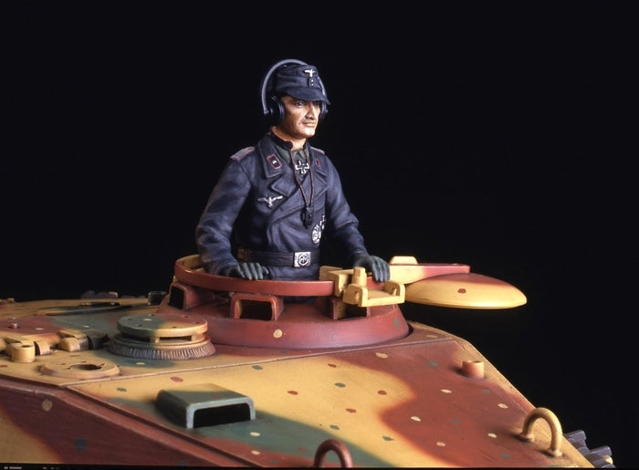 Tamiya 56018 R/C GERMAN HEAVY TANK TYPE VI KING TIGER PRODUCTION TURRET FULL-OPTION COMPLETE KIT 1/16 – image 8