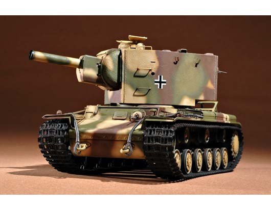 Trumpeter 00367 German Pz.Kpfm KV-2 754(r) Tank 1/35 – Bild 3