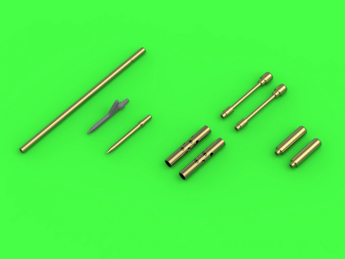 Master AM-48-169 F4F-3 Wildcat LATE - Browning .50 MGs with round radiator holes and two versions of the 1/48 pitot tube