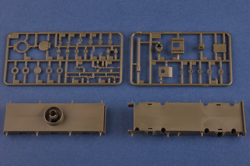 Hobby Boss 85514 Soviet MBV-2 Armored Train 1/35 – image 8