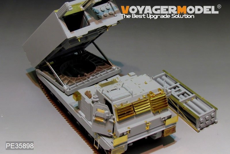 Voyager Model PE35898 Modern US M270A1 Mittlere Artillerie Racketen System Basic for TRUMPETER 1/35 – Bild 4
