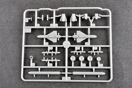 Trumpeter 03930 Xian H-6K Strategic Bomber 1/144 – image 5