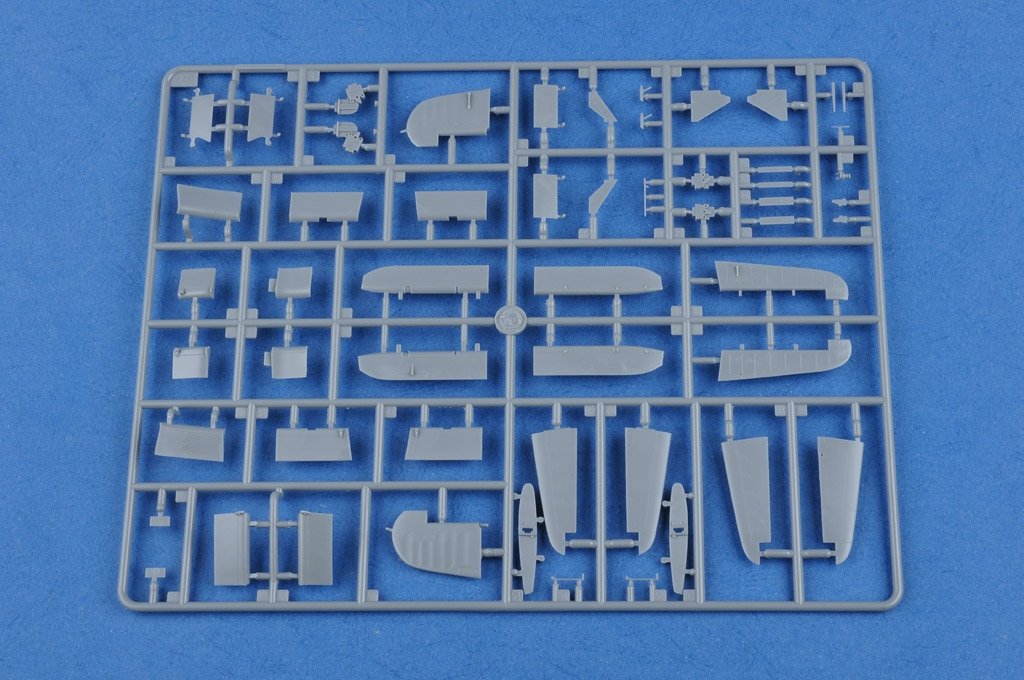 Hobby Boss 80381 F4U-1 Corsair Early version 1/48 – zdjęcie 8