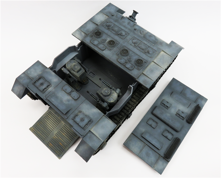 Modelcollect UA72161 Fist of War Series German P300/2 PanzerKampfWagen und Trager 1/72 – image 11