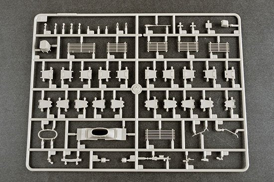 Trumpeter 09588 Russian T-80BVM MBT(Marine Corps) 1/35 – Bild 9
