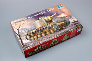 Trumpeter 00367 German Pz.Kpfm KV-2 754(r) Tank 1/35 – Bild 4