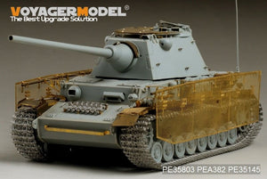 Voyager Model PEA382 German Pz.Kpfw.IV Ausf.J with Panther F turret &amp;quot;Thoma shields&amp;quot; wire mesh schürzen 1/35 – image 3