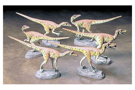 Tamiya 60105 Velociraptors Diorama Set - Pack of Six – image 2
