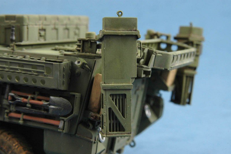 Trumpeter 01575 American M1132 Engineer Squad Vehicle 1/35 – imagen 4