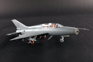 Trumpeter 02825 JJ-7A Trainer 1/48 – image 8