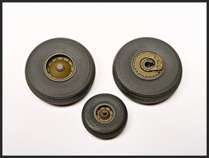 Clear Prop! CPA35002 CH-54A Tarhe wheels set for ICM kit 1/35 – image 6