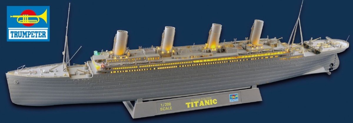 Trumpeter 03719 RMS Titanic w/LED 1/200 – image 2