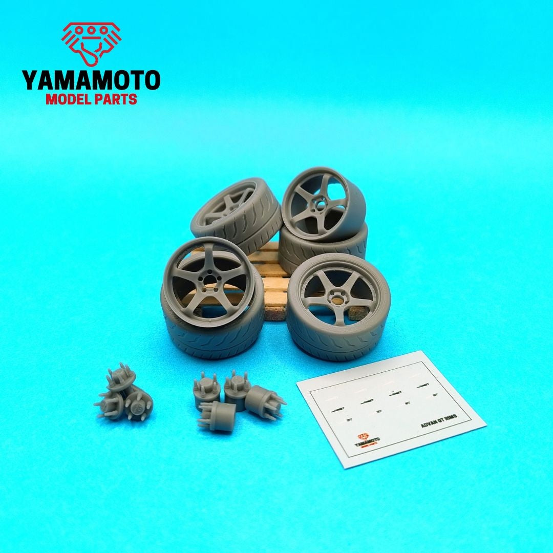 Yamamoto YMPRIM21 Advan Racing GT 4 18&amp;quot; + Tires 1/24 – Bild 2