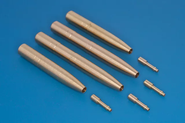 RB Model 32AB11 4 x 20mm Hispano cannons Those barrels where used in Spitfire &amp;quot;wing E&amp;quot; 1/32 – Bild 4