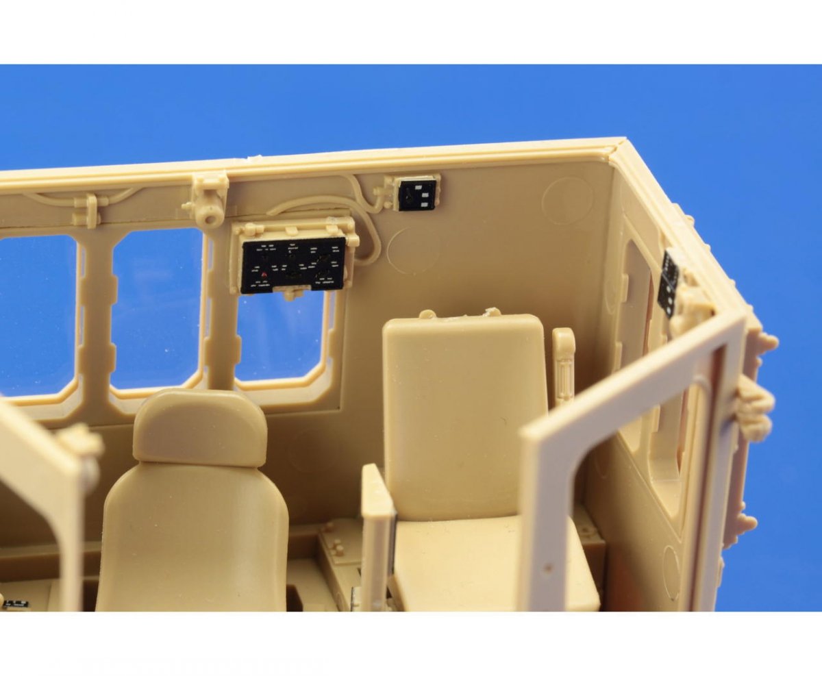 Eduard 36268 Doobi Bulldozer interior - color 1/35 Meng – obrázek 9