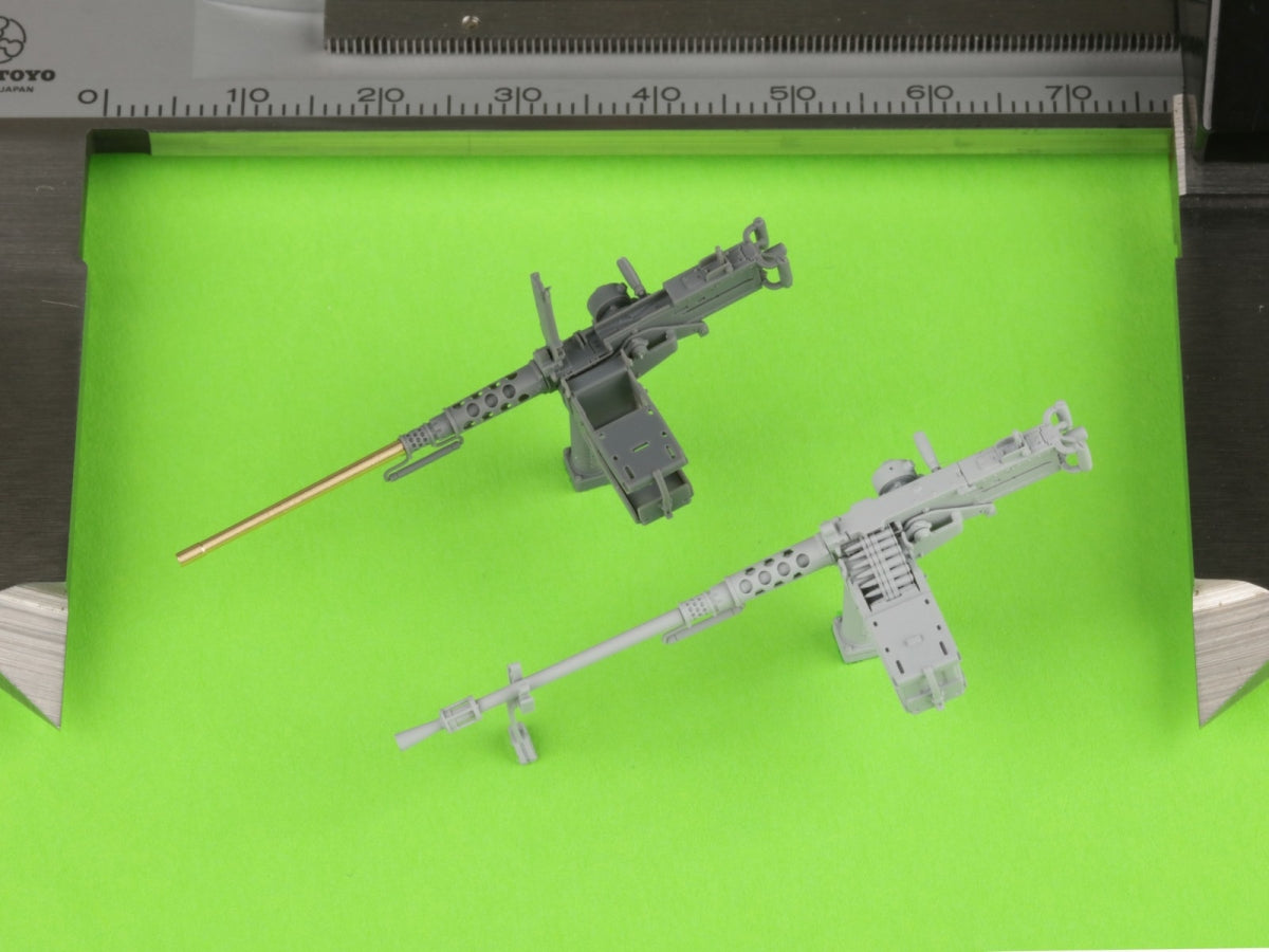 Master GM-35-063 Browning M2HB .50 cal (12,7mm) - karabin maszynowy z mocowaniem czołgowym - okres II w.św. (wczesna kołyska M23 z wczesnym zasobnikiem na amunicję) 1/35 – zdjęcie 3
