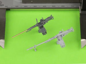 Master GM-35-063 Browning M2HB .50 cal (12,7mm) - karabin maszynowy z mocowaniem czołgowym - okres II w.św. (wczesna kołyska M23 z wczesnym zasobnikiem na amunicję) 1/35 – zdjęcie 3