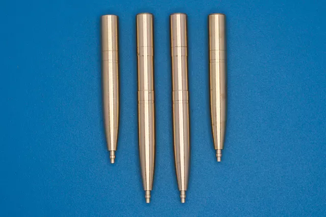RB Model 32AB11 4 x 20mm Hispano cannons Those barrels where used in Spitfire &amp;quot;wing E&amp;quot; 1/32 – Bild 3