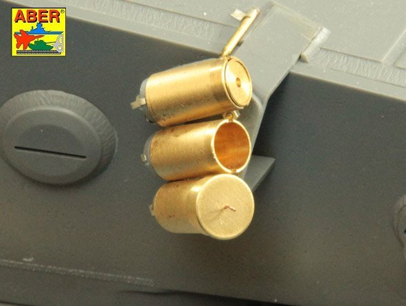 Aber 16026 Smoke grenade launchers for German vehicles such as: Tiger I, Panther D, Puma, Luchs, Stug IIIG 1/16 – image 12