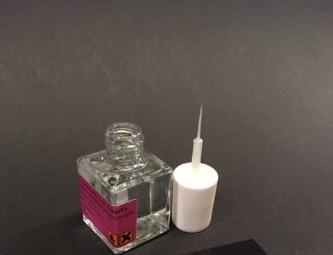 Chematic 019 Glue with brush for transparent elements (for windows) 10ml