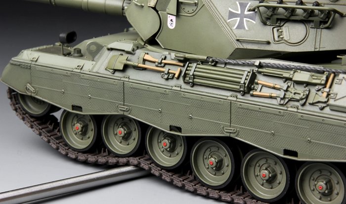 Meng Model TS-007 GERMAN MAIN BATTLE TANK LEOPARD 1 A3/A4 1/35 – imagen 8