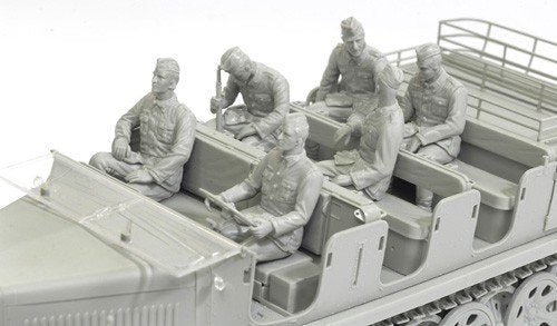 Dragon 6545 Sd.Kfz.7 8t Half-Track Early Production w/Crew 1/35 – image 4