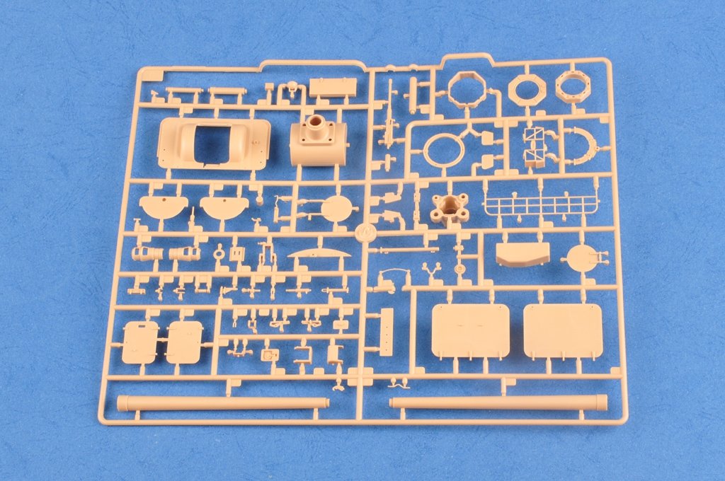 Hobby Boss 83835 GCT 155mm AU-F1 SPH Based on T-72 1/35 – imagen 6