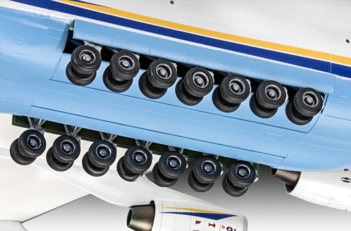 Revell 04958 Antonov AN-225 Mrija 1/144 – Bild 9