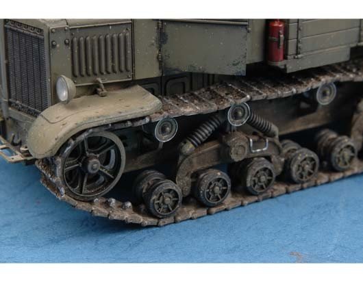 Trumpeter 01573 Voroshilovets Tractor 1/35 – image 6