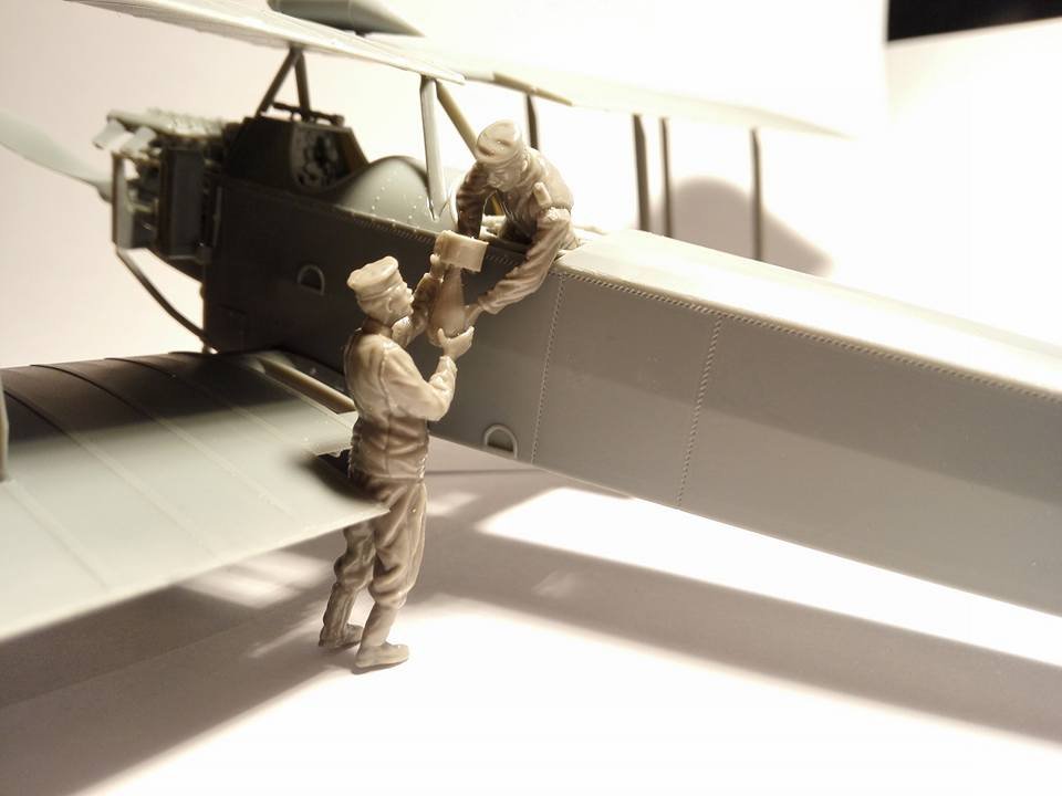 Copper State Models F48-005 German personnel - bomb loading 1/48 – image 2