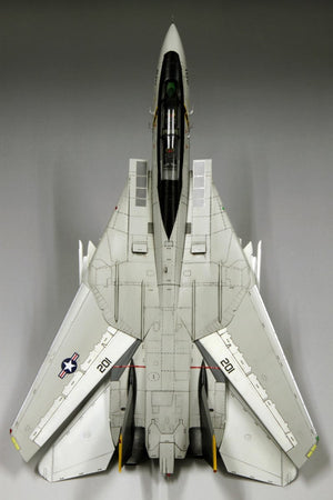 Fine Molds FP30 US Navy F-14A Tomcat 1/72 – image 2