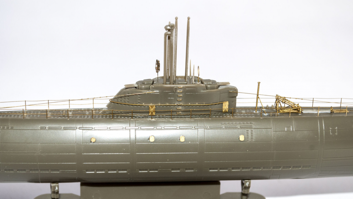 AFV Club AG35054 Photo-Etched Conversion Kit for German WWII Type XXI Submarine Detail Setup 1/350 – image 3