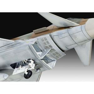 Revell 03900 British Legends: Eurofighter Typhoon RAF 1/72 – image 4