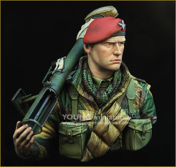 Young Miniatures YM1871 British Airborne WWII with PIAT 1/10 – image 8