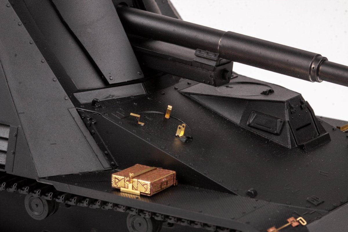 Eduard 36506 Sd. Kfz. 164 Nashorn BORDER MODEL 1/35 – image 4
