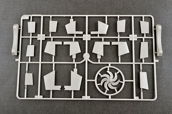 Trumpeter 05910 PLAN Type 092 Xia Class SSBN 1/144 – obrázek 9