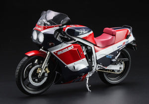 Hasegawa 21741 Suzuki GSX-R750 (G) (GR71G) &amp;quot;Red/Blue Color&amp;quot; (1986) 1/12 – zdjęcie 2