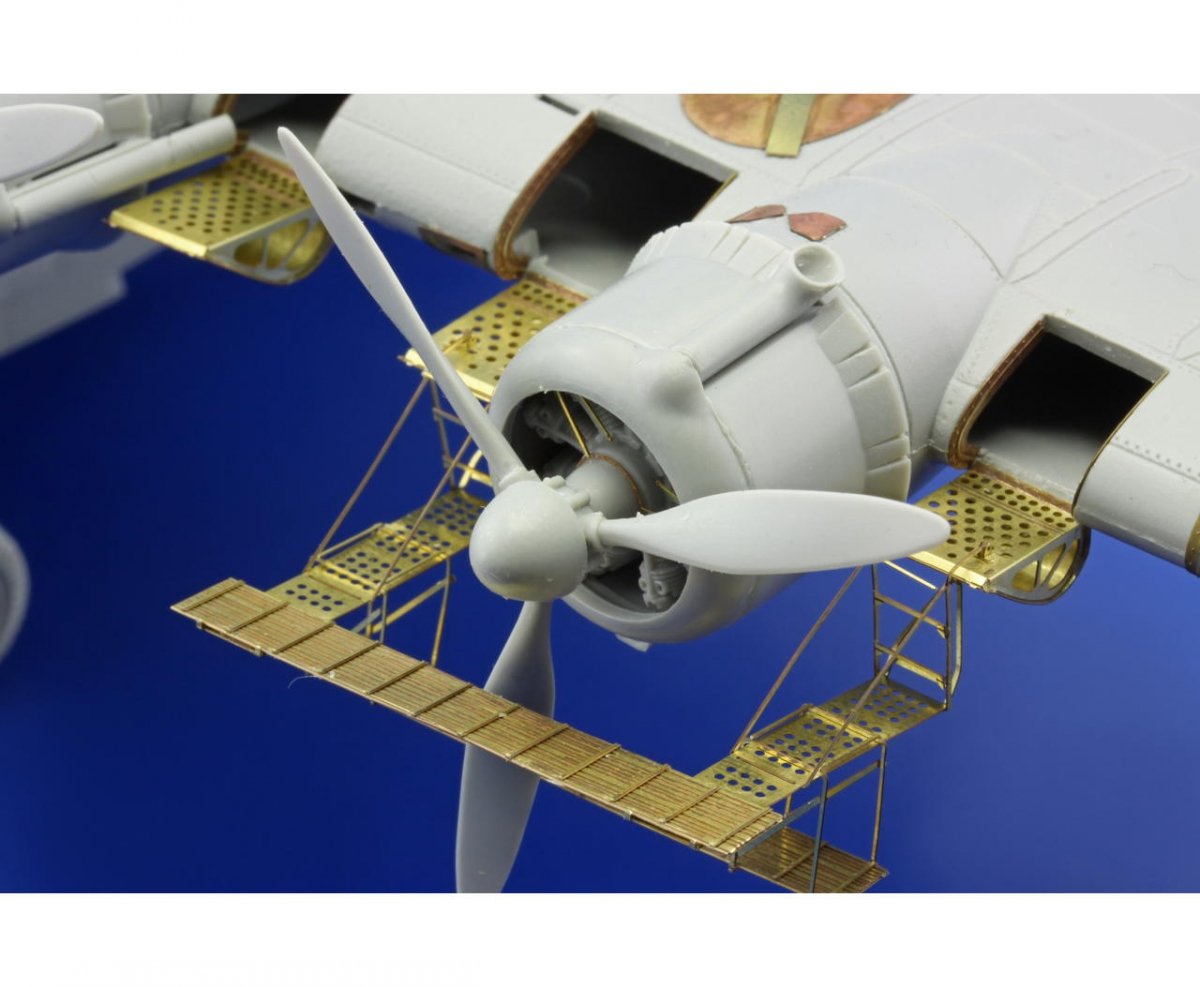 Eduard 72554 Sunderland Mk. And maintenance platforms 1/72 ITALERI – image 3