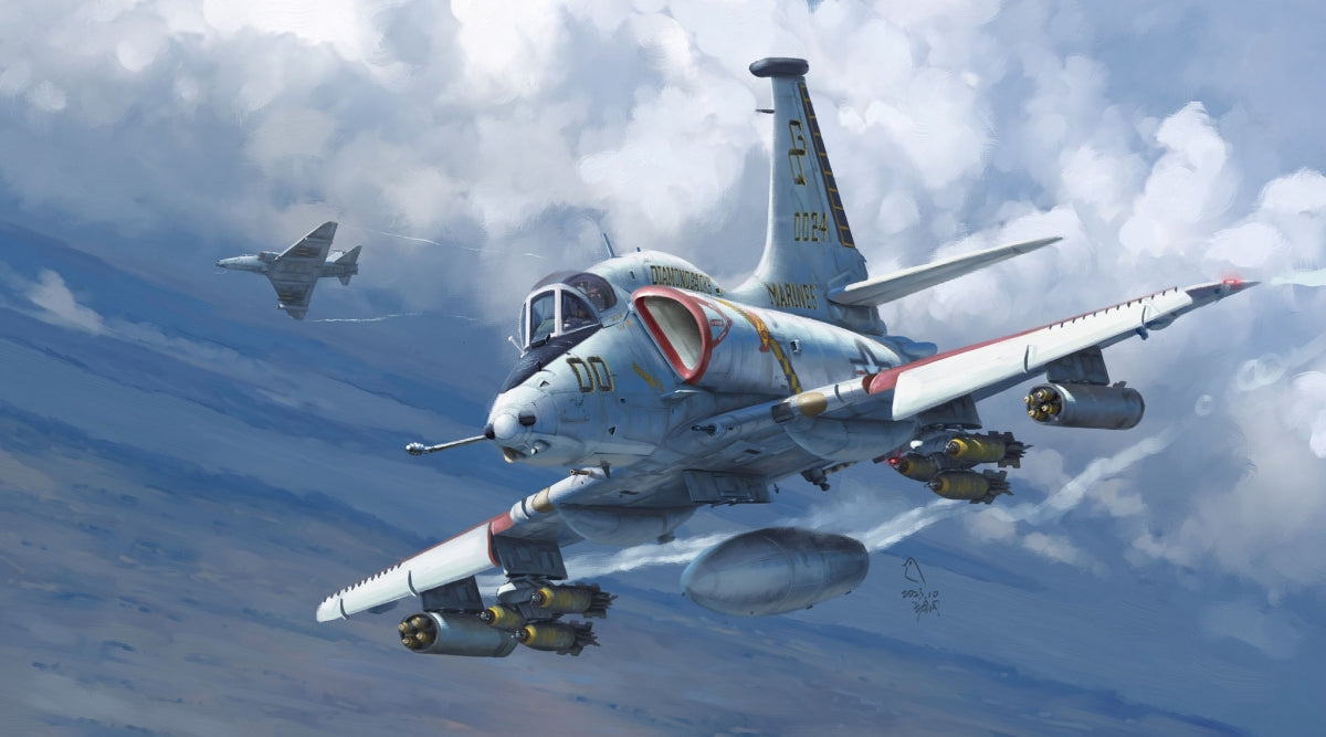 Magic Factory 5002 A-4M Skyhawk Light Attack Aircraft 2 in 1 1/48